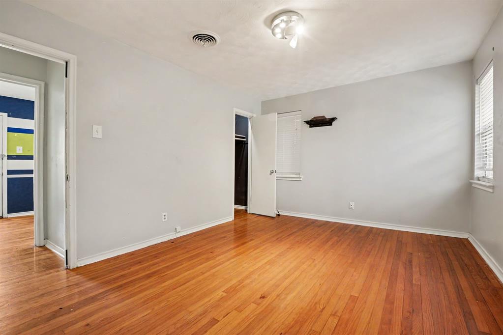 8057 Fall River Drive Property Photo 17
