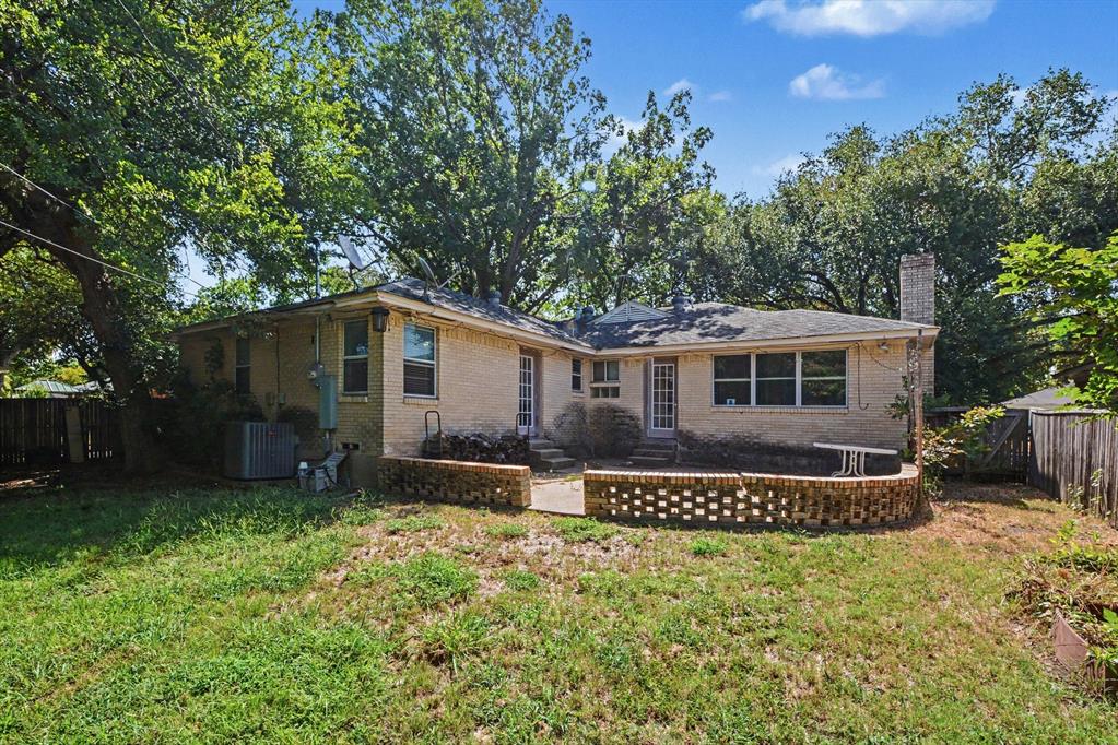 8057 Fall River Drive Property Photo 26