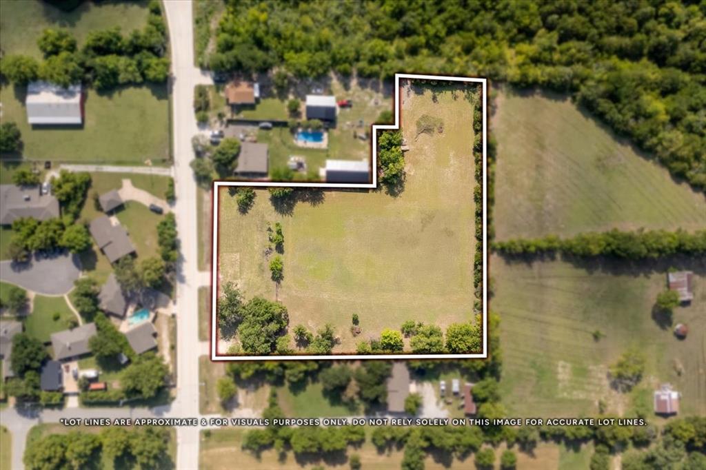 404 Hackberry Drive Property Photo 2