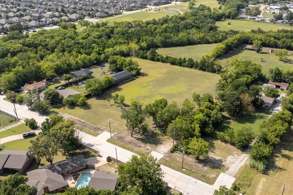 404 Hackberry Drive Property Photo 4