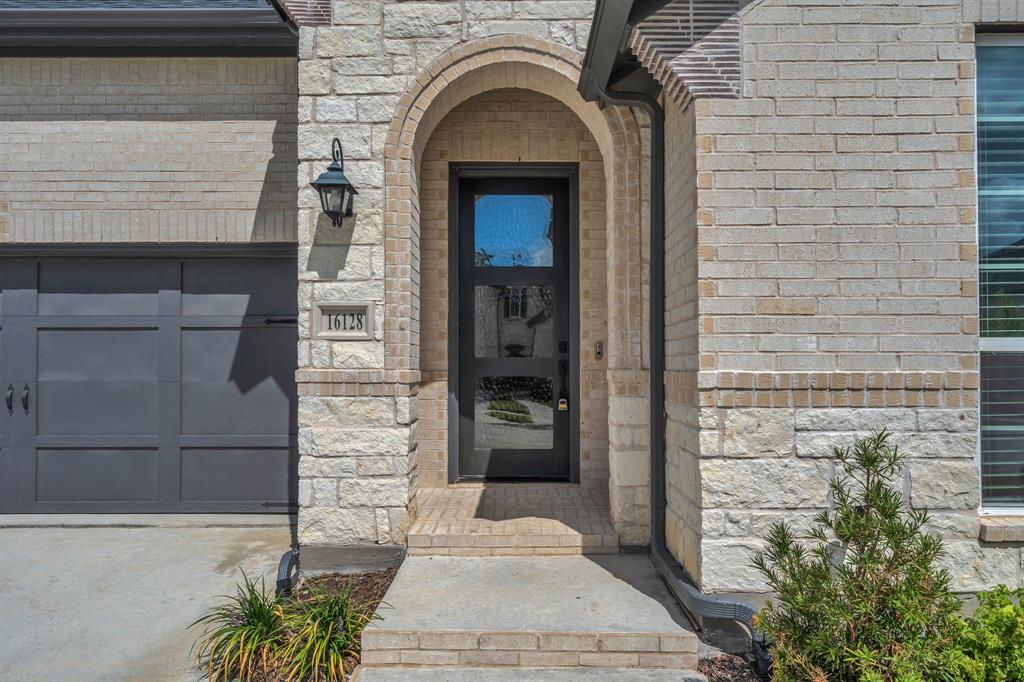 16128 Harris Hawk Street Property Photo 4