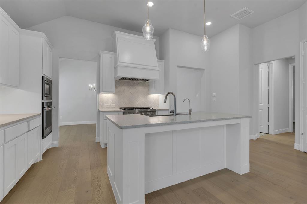 16128 Harris Hawk Street Property Photo 10