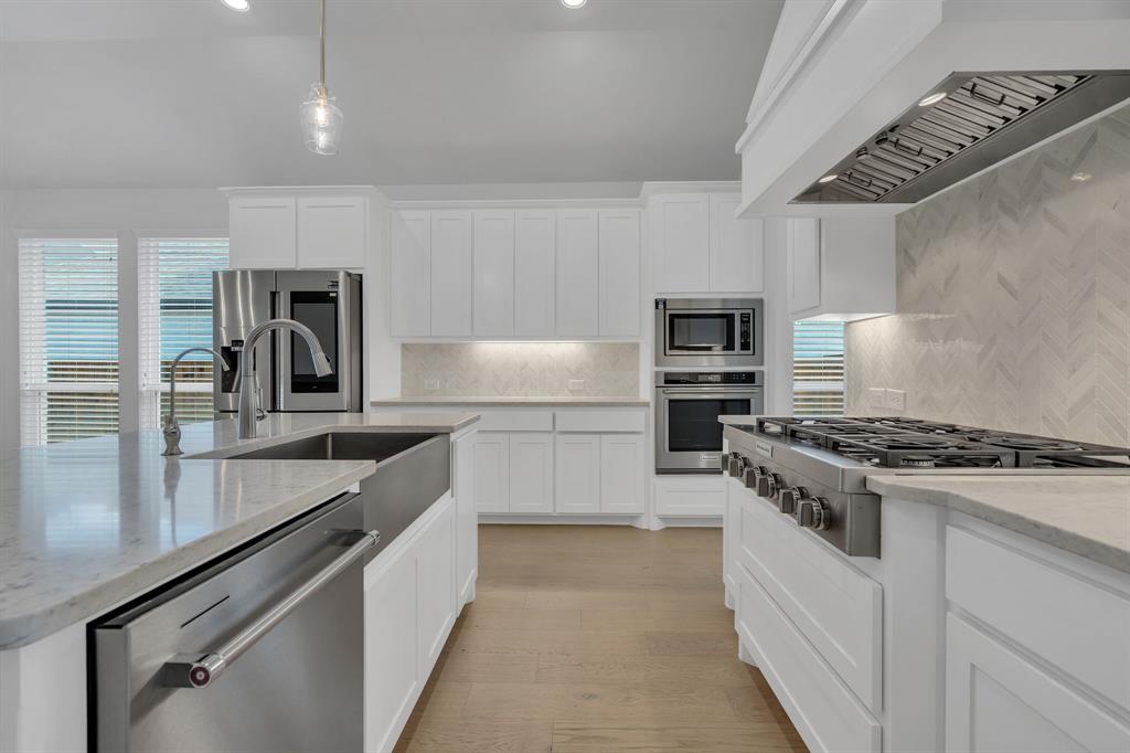 16128 Harris Hawk Street Property Photo 11