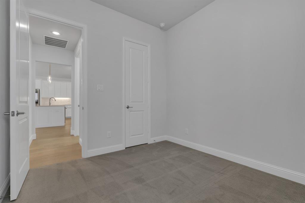 16128 Harris Hawk Street Property Photo 27