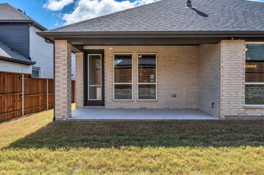 16128 Harris Hawk Street Property Photo 35