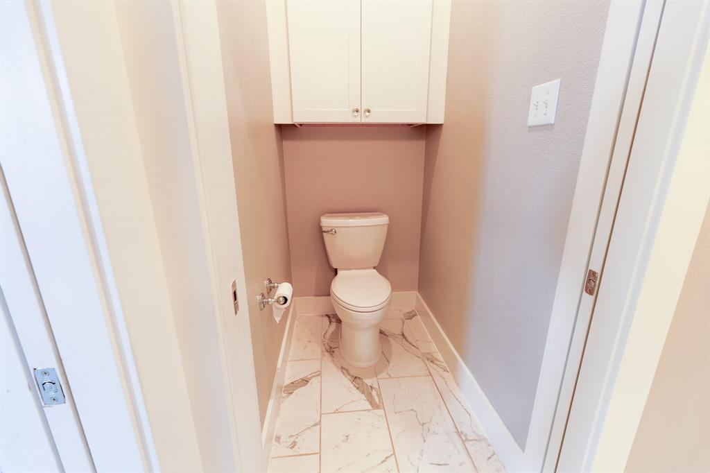2514 Vintage Street Property Photo 24