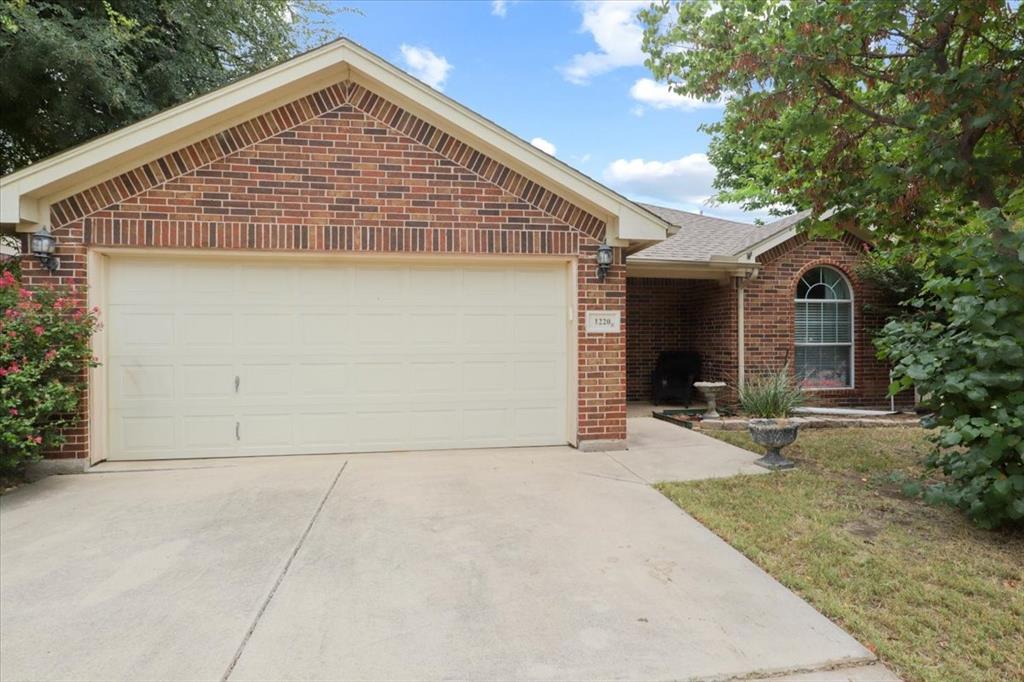 1220 Round Pen Run Property Photo 1