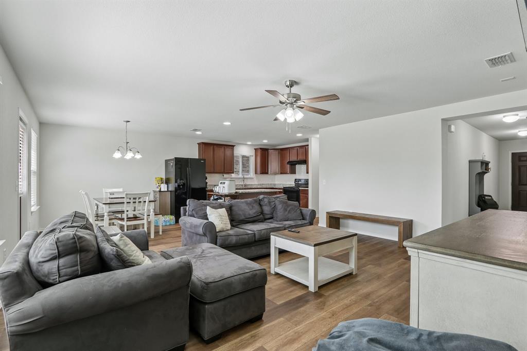 3304 Biggs Avenue Property Photo 17