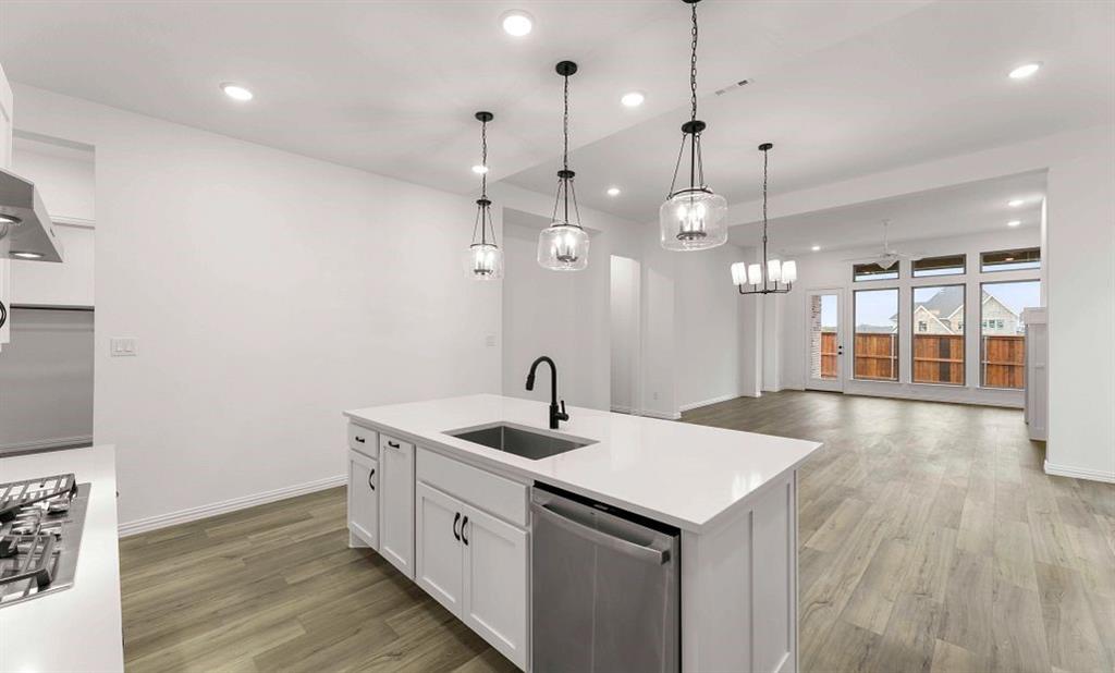 1005 Sky Five Drive Property Photo 13