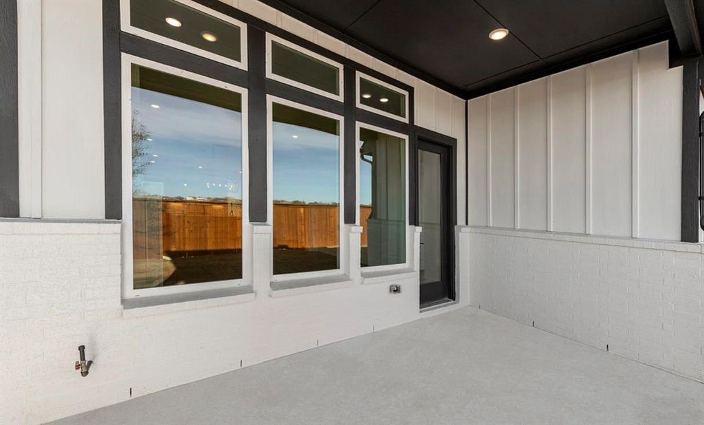 1225 Eclipse Way Property Photo 2