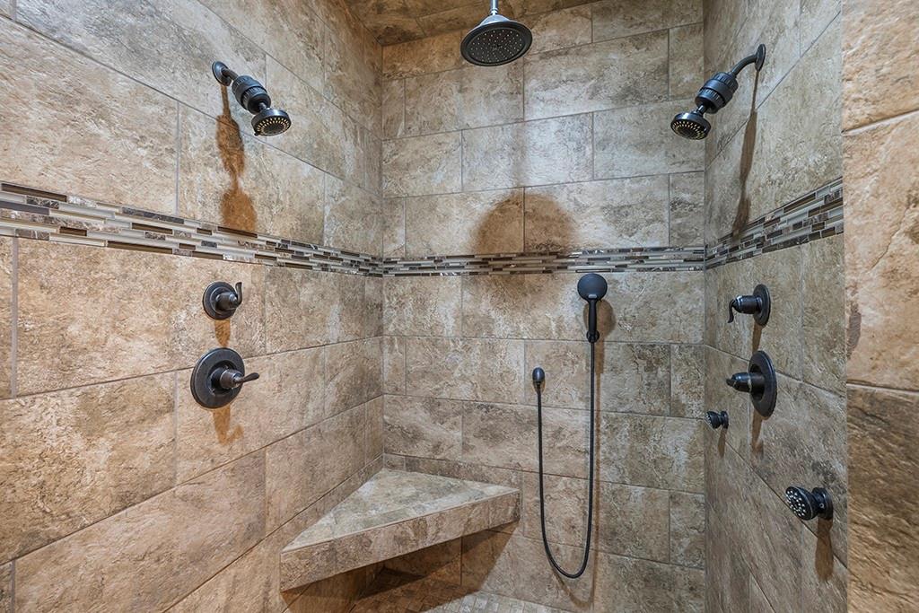 1408 Pine Wilderness Drive Property Photo 16