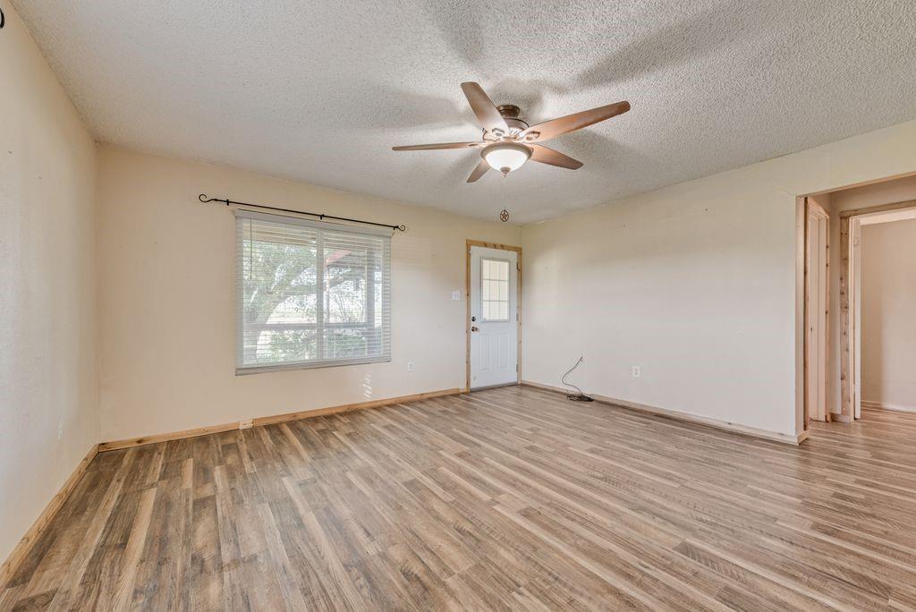 220 Crump Circle Property Photo 10