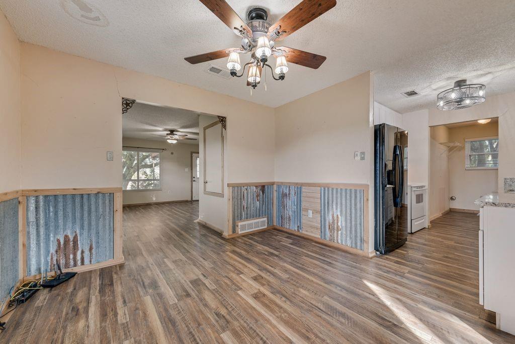 220 Crump Circle Property Photo 12
