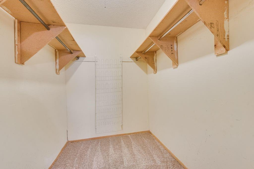220 Crump Circle Property Photo 26