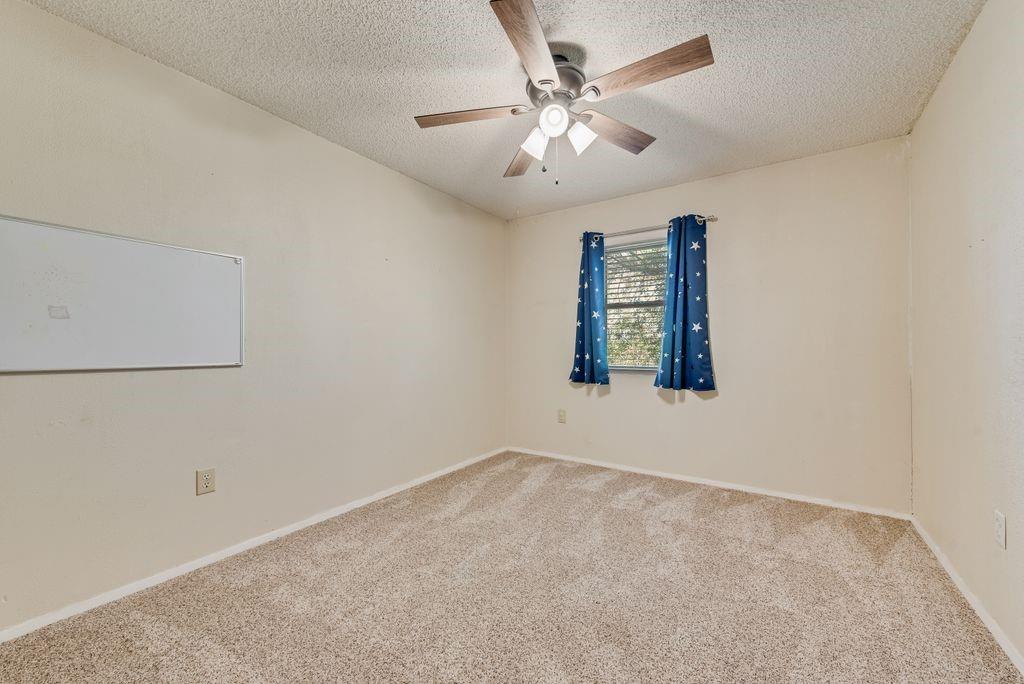 220 Crump Circle Property Photo 30