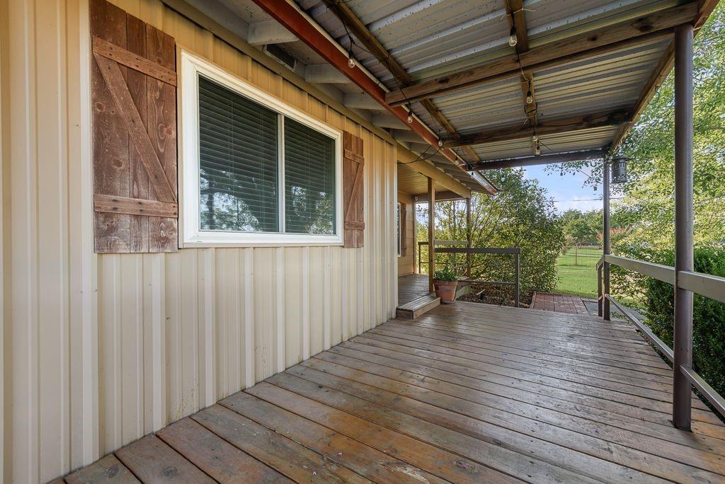 220 Crump Circle Property Photo 32