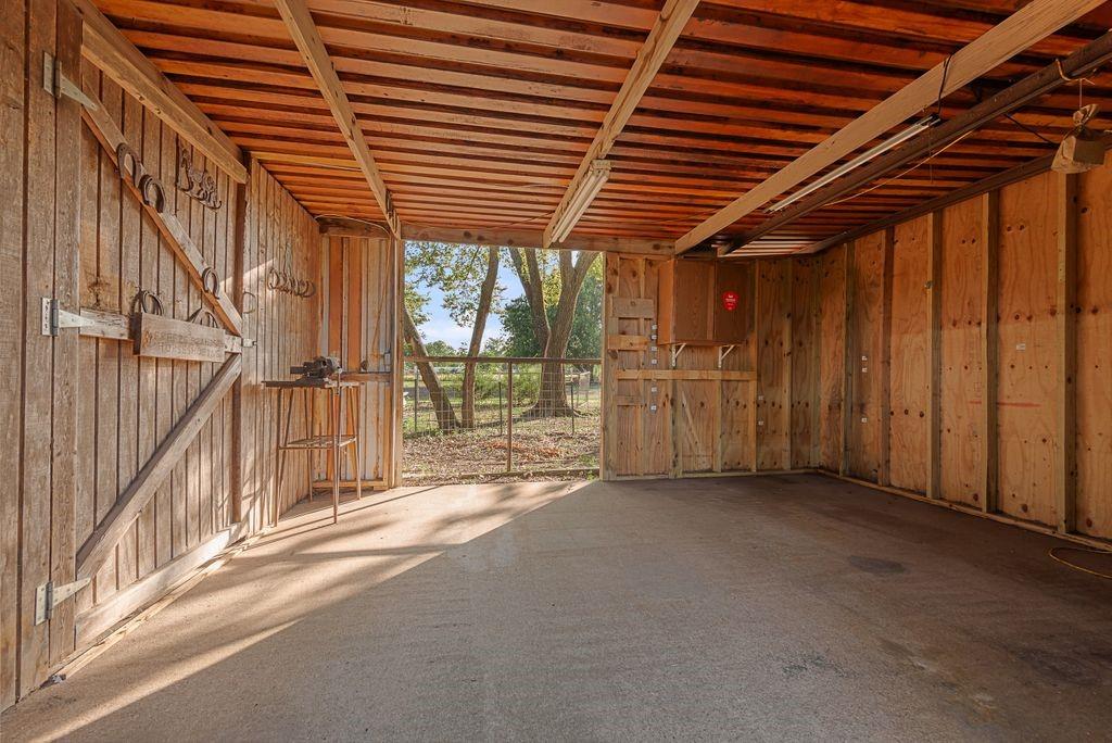 220 Crump Circle Property Photo 34