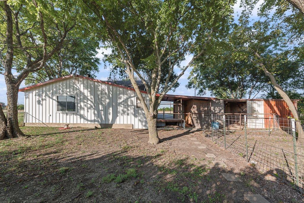 220 Crump Circle Property Photo 35