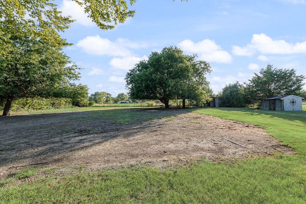 220 Crump Circle Property Photo 36