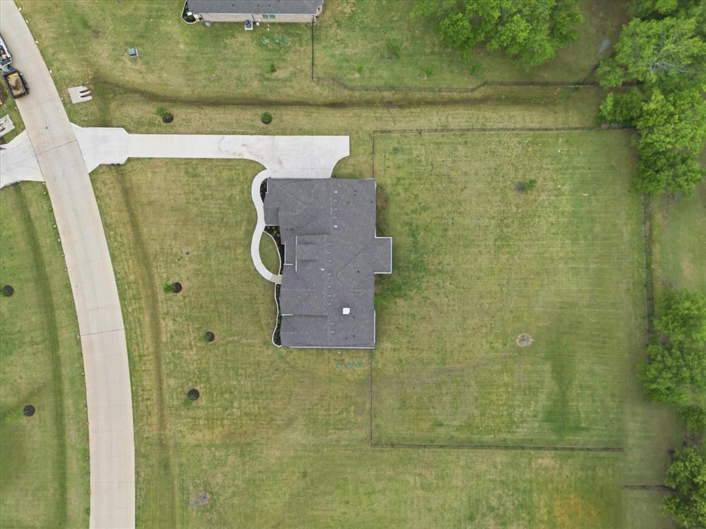 300 Waterview Drive Property Photo 6