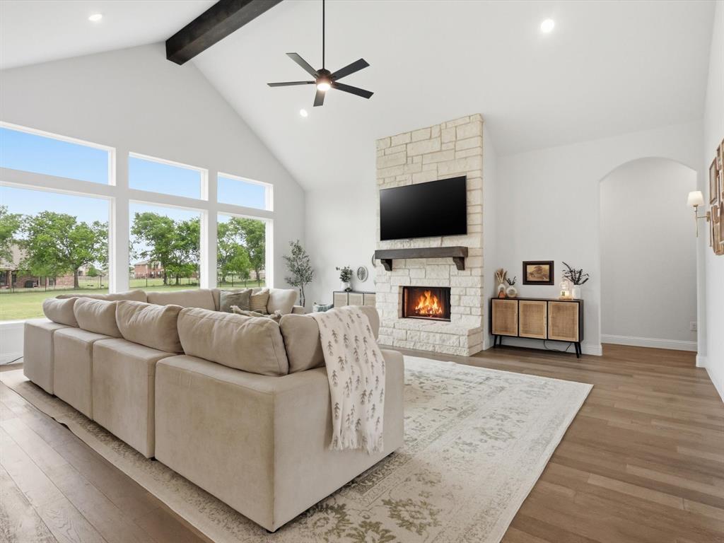 300 Waterview Drive Property Photo 17