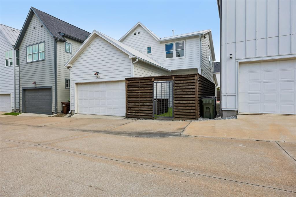 708 Wooster Lane Property Photo 38
