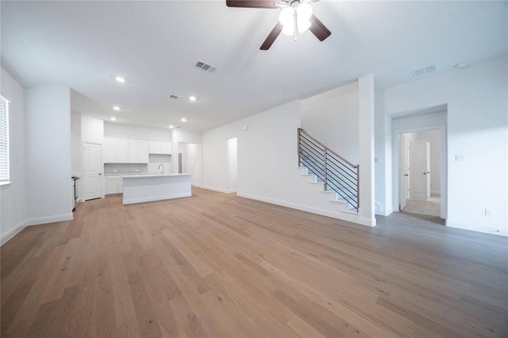3421 Longfellow Avenue Property Photo 9