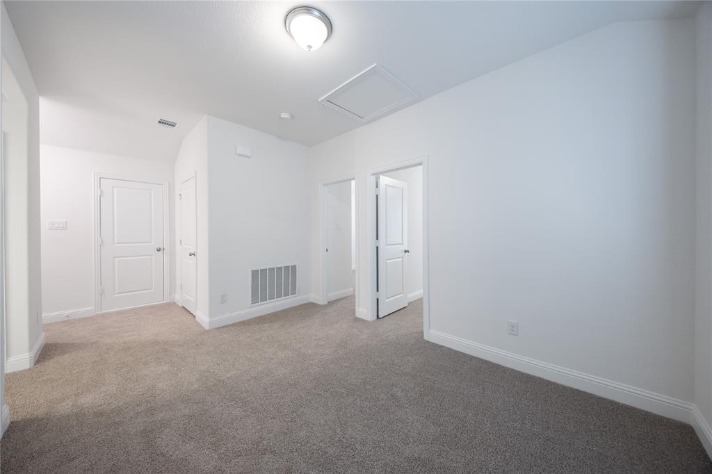 3421 Longfellow Avenue Property Photo 18