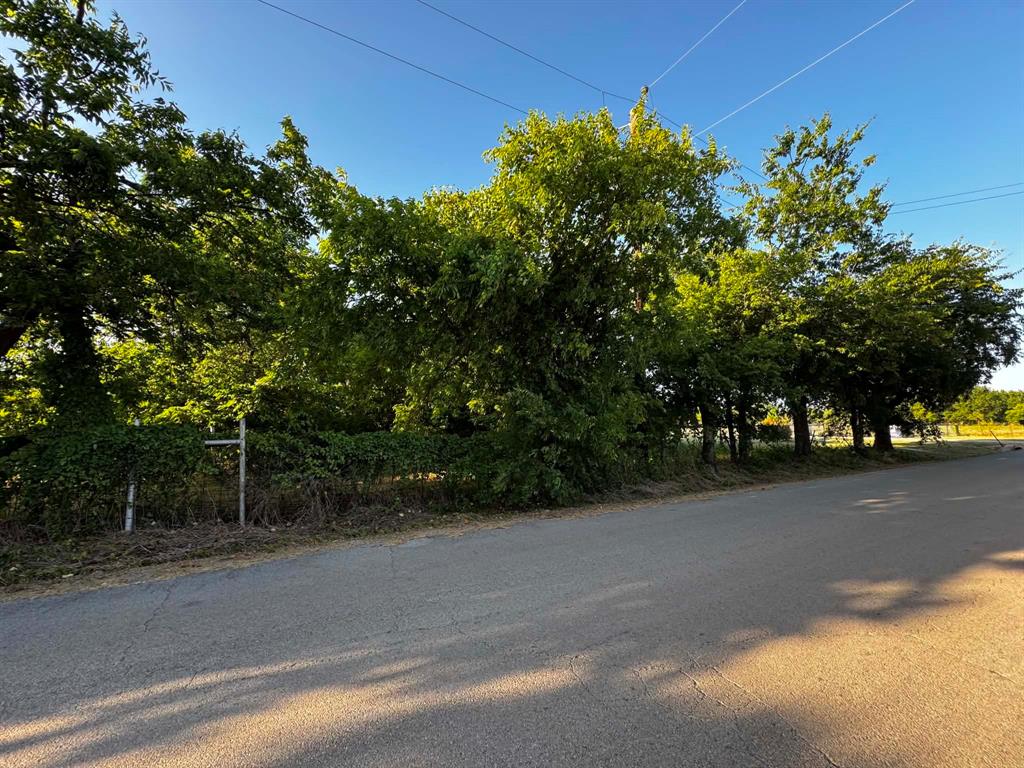 4270 Belz Road Property Photo 8