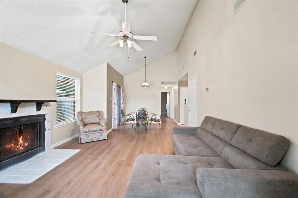 4837 Thistledown Drive Property Photo 6