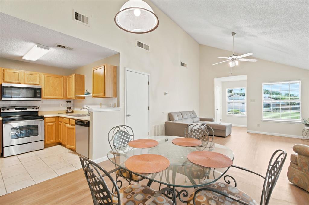 4837 Thistledown Drive Property Photo 10