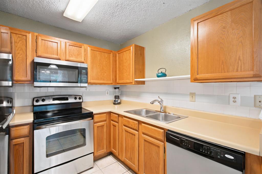 4837 Thistledown Drive Property Photo 11