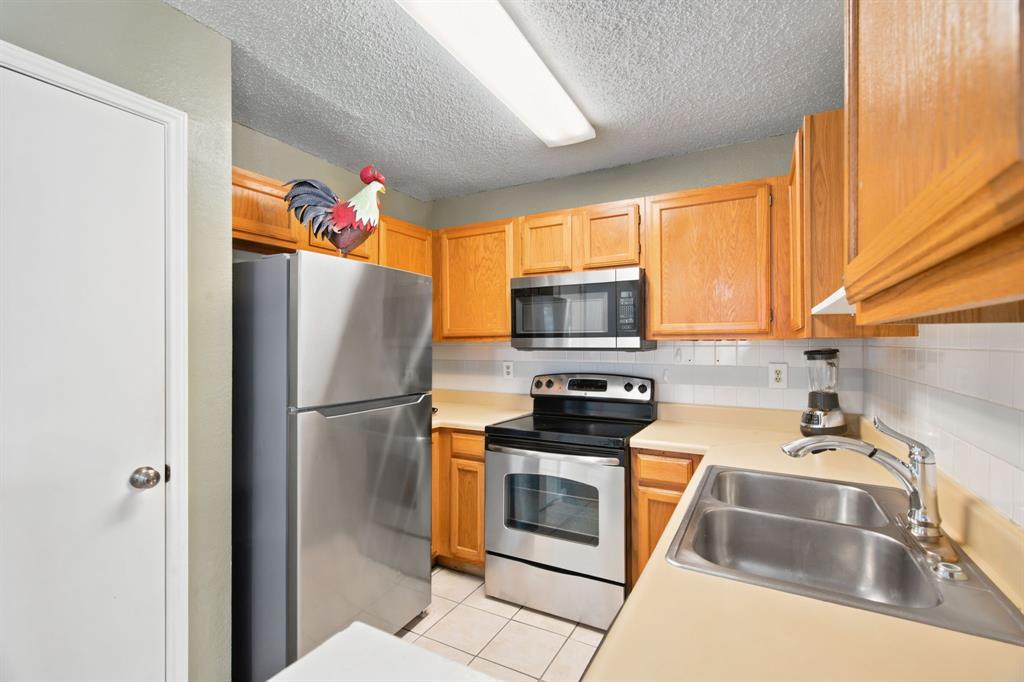 4837 Thistledown Drive Property Photo 12