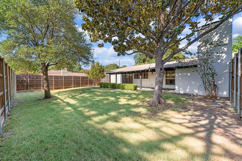 6631 Hunters Ridge Drive Property Photo 5