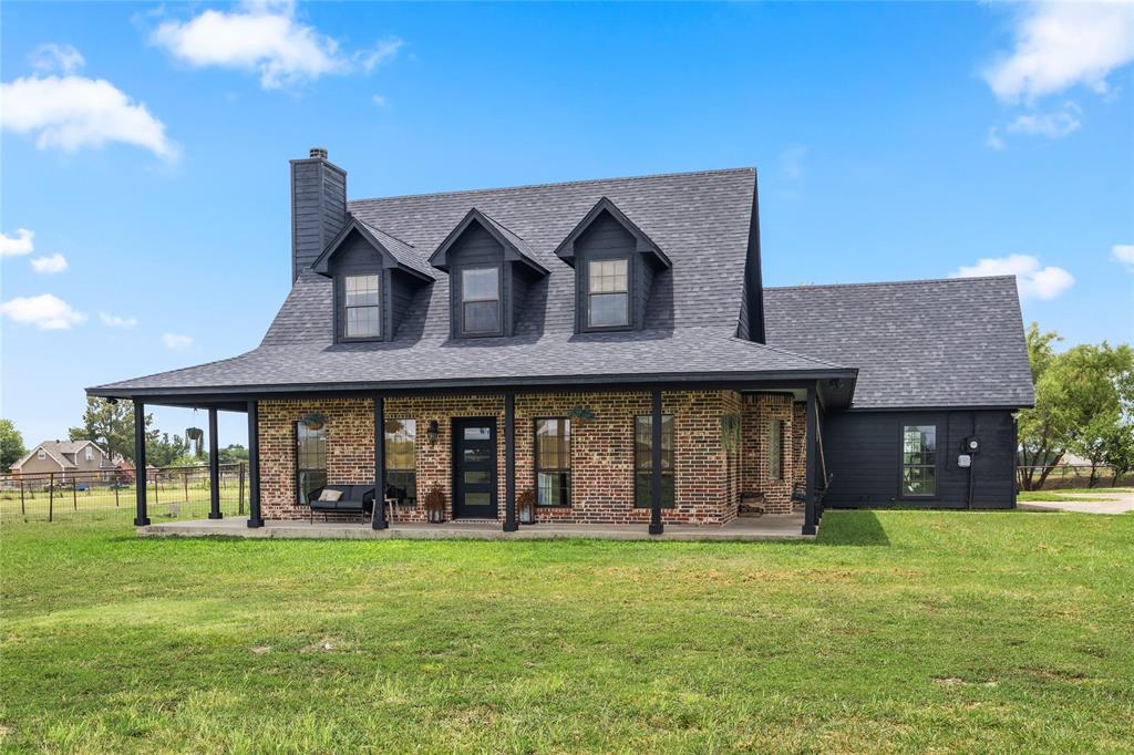 1068 Frontier Trail Property Photo 4