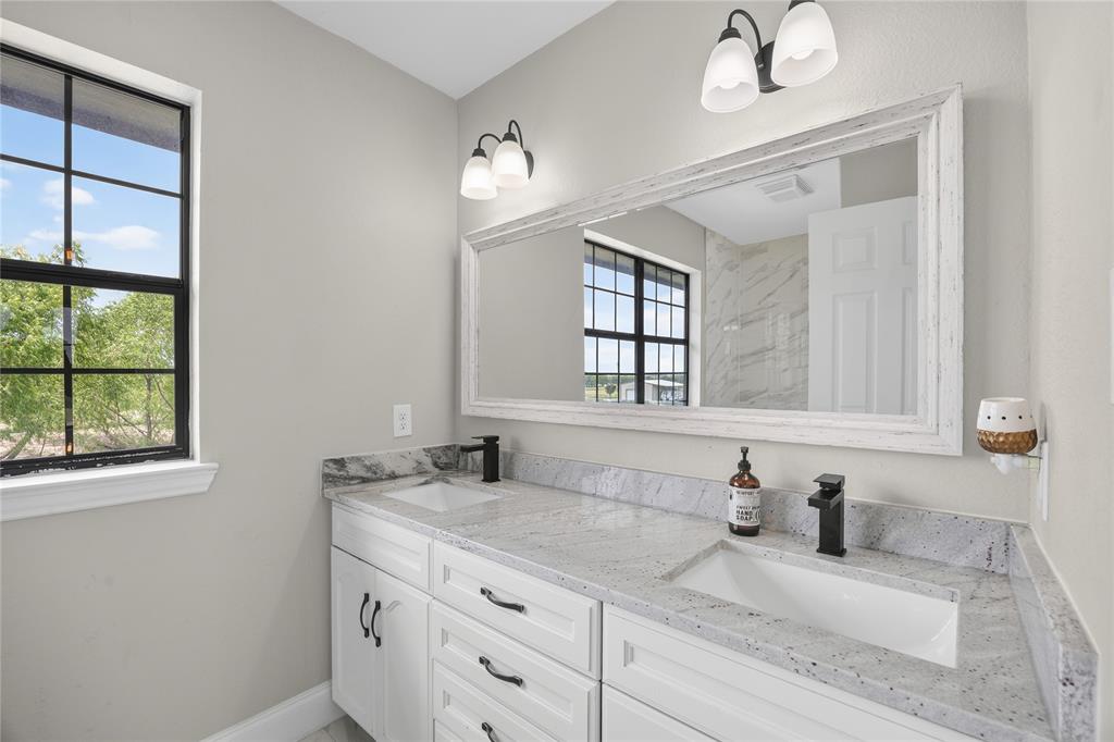 1068 Frontier Trail Property Photo 20