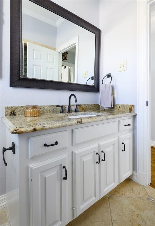 5908 Fallsview Lane Property Photo 10