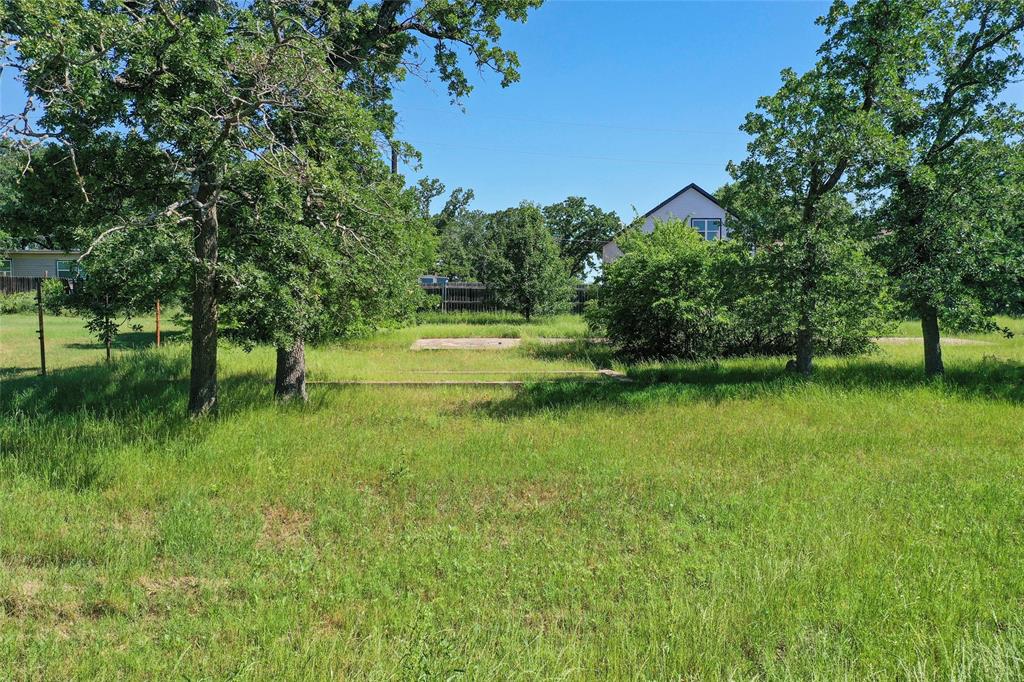 1102 Maple Drive Property Photo 1