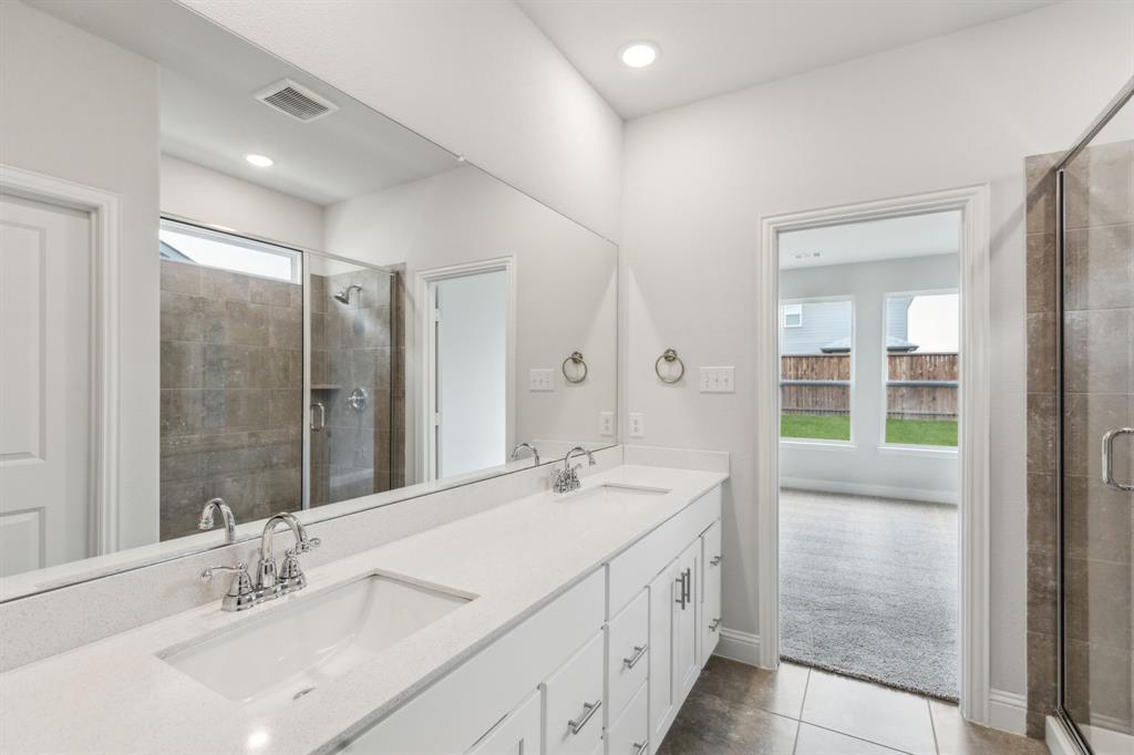 709 Rain Barrel Place Property Photo 11