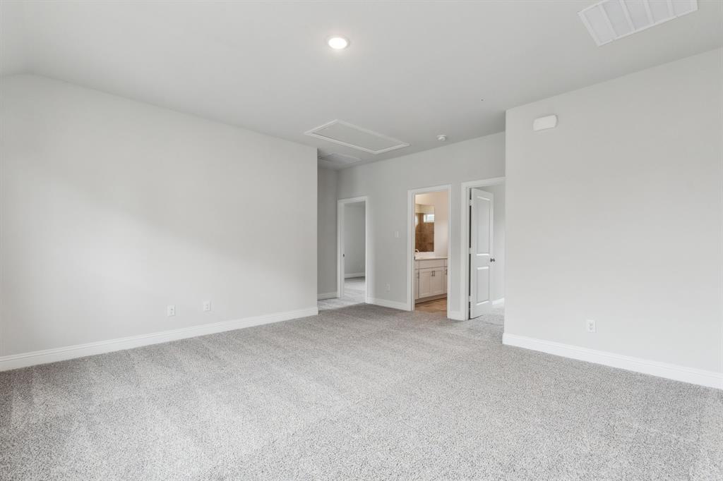 709 Rain Barrel Place Property Photo 13