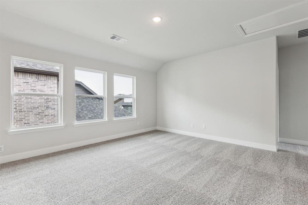 709 Rain Barrel Place Property Photo 15
