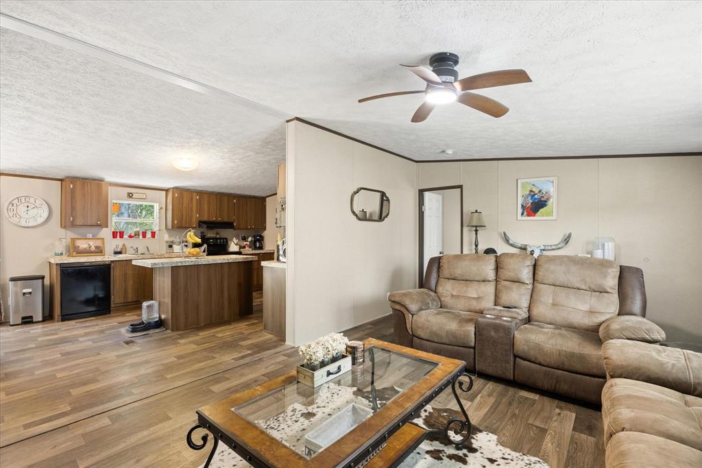 5913 N Oklahoma Trail Property Photo 7
