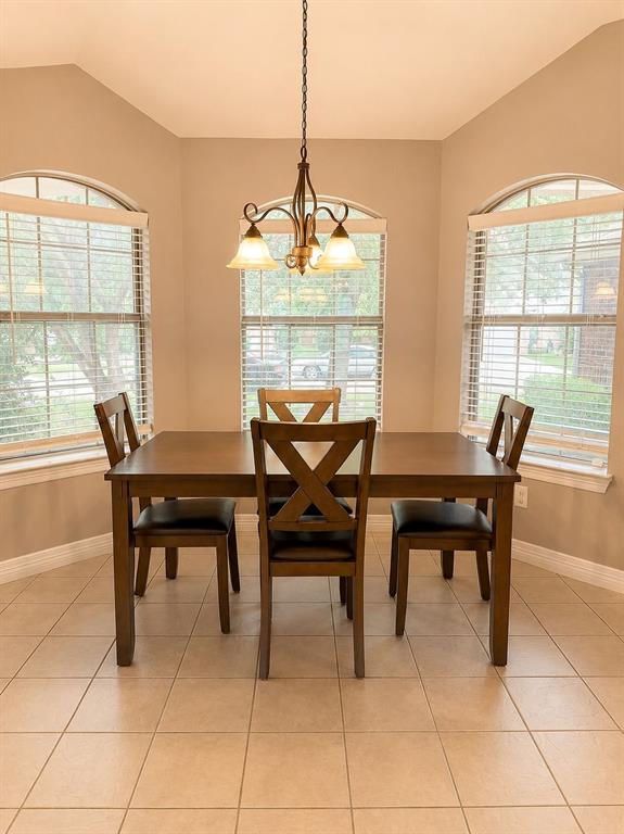 1516 Canary Drive Property Photo 9