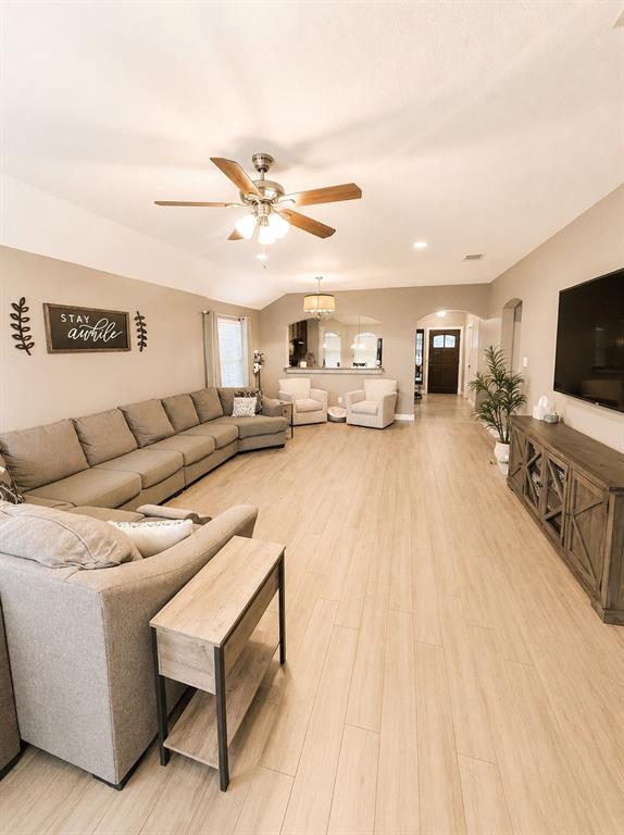 1516 Canary Drive Property Photo 10