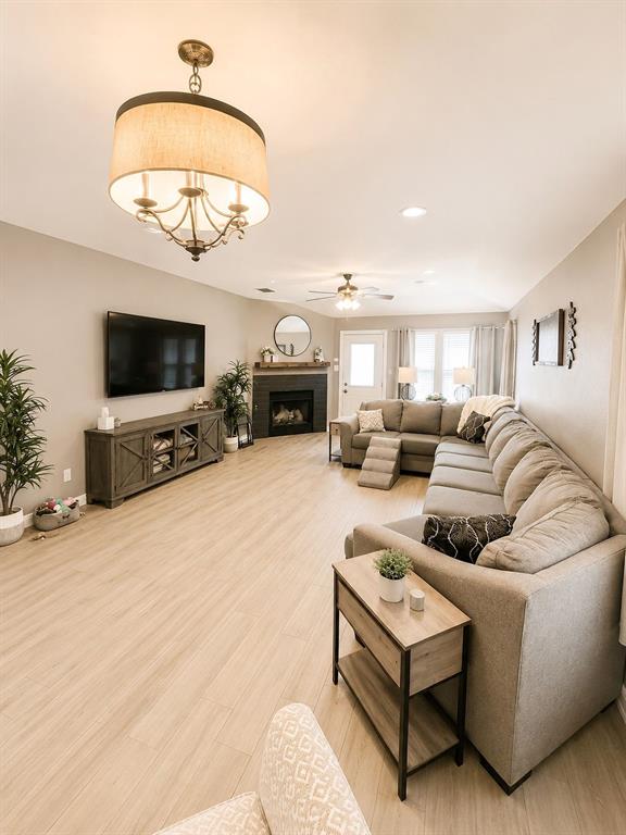 1516 Canary Drive Property Photo 12