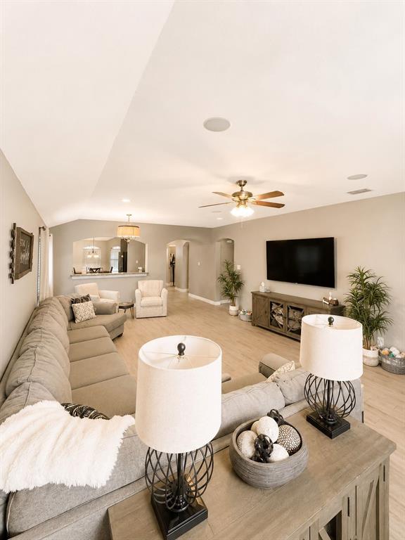 1516 Canary Drive Property Photo 13