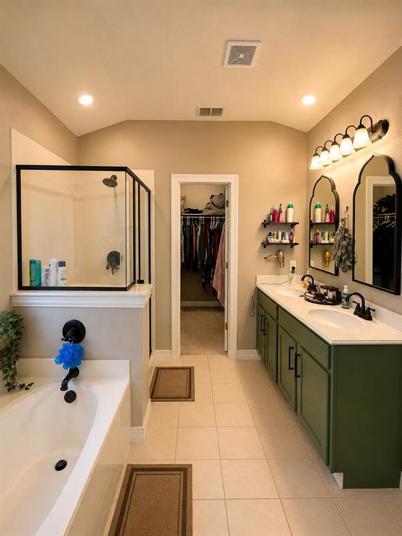 1516 Canary Drive Property Photo 15