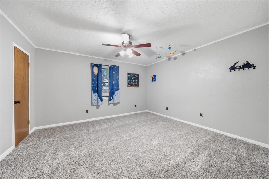 902 Mockingbird Lane Property Photo 17
