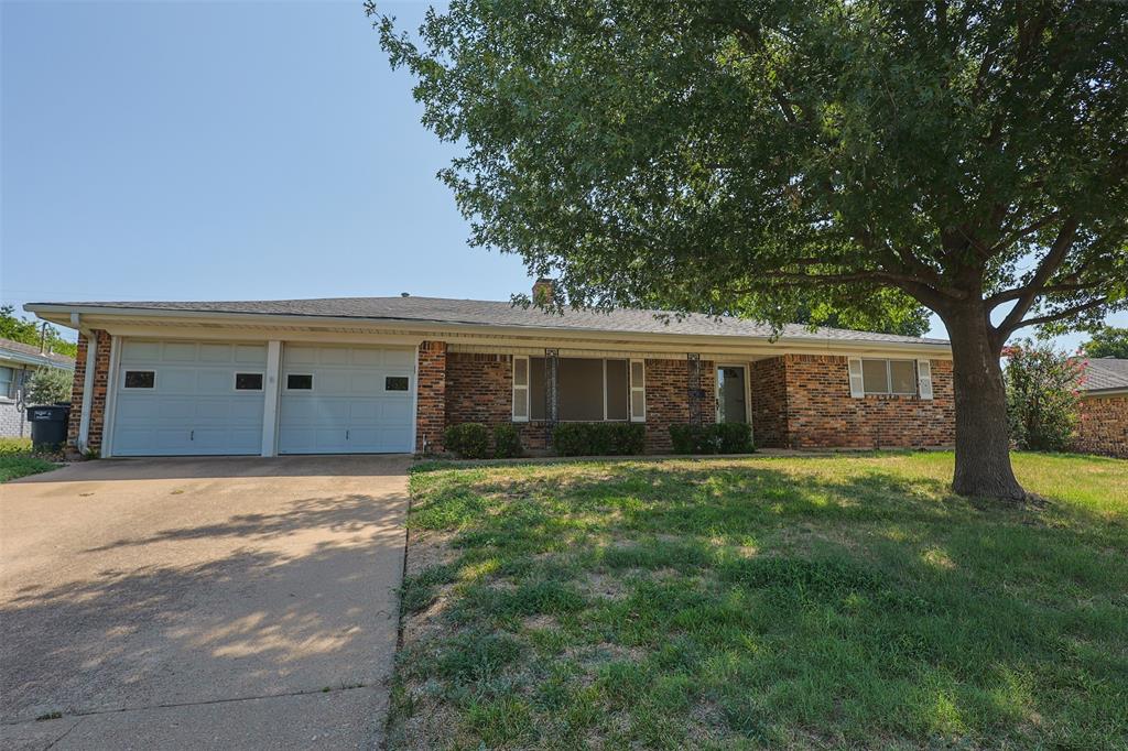 7601 Trimble Drive Property Photo 1