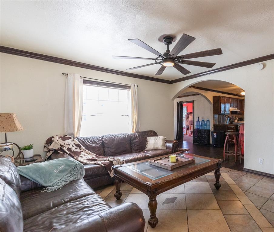 1418 Green Street Property Photo 3